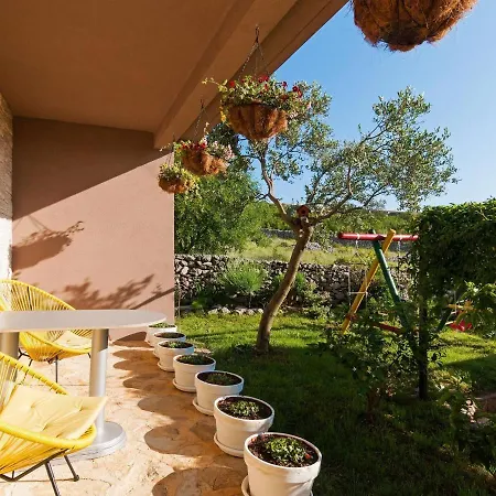 In Rovanjska With Pool & Sea Views ヴィラ ヤセニクセ