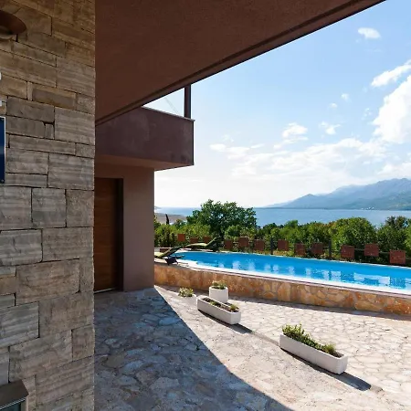 In Rovanjska With Pool & Sea Views * 贾塞尼采