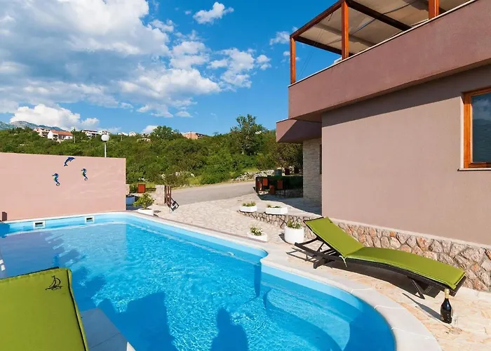 In Rovanjska With Pool & Sea Views * 贾塞尼采