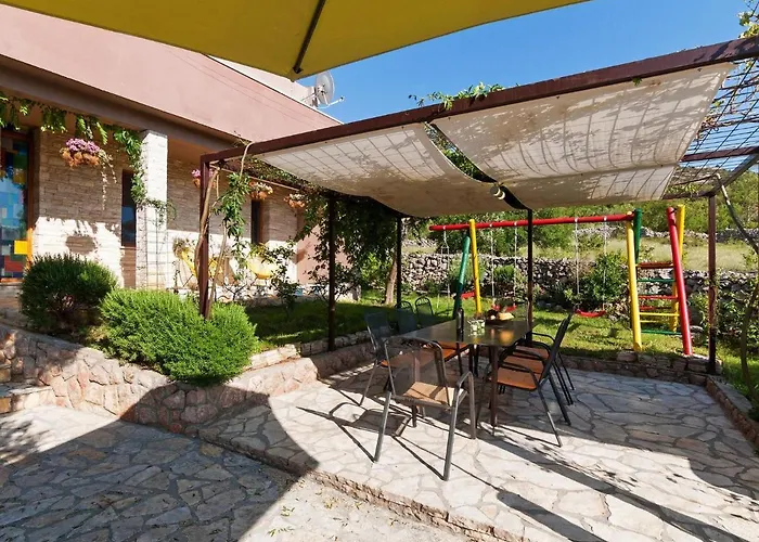 In Rovanjska With Pool & Sea Views 别墅 *