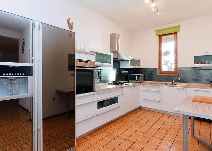 别墅 In Rovanjska With Pool & Sea Views 贾塞尼采