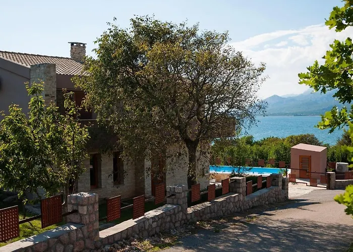In Rovanjska With Pool & Sea Views Jasenice (Zadar)