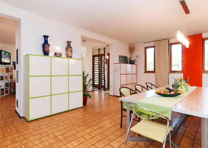 Villa In Rovanjska With Pool & Sea Views